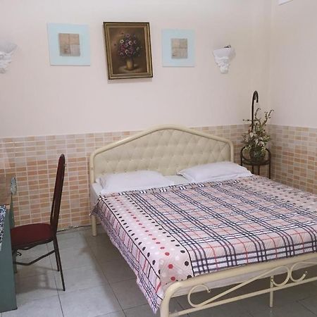 Timi Hotel Thành Pho Ho Chí Minh Esterno foto