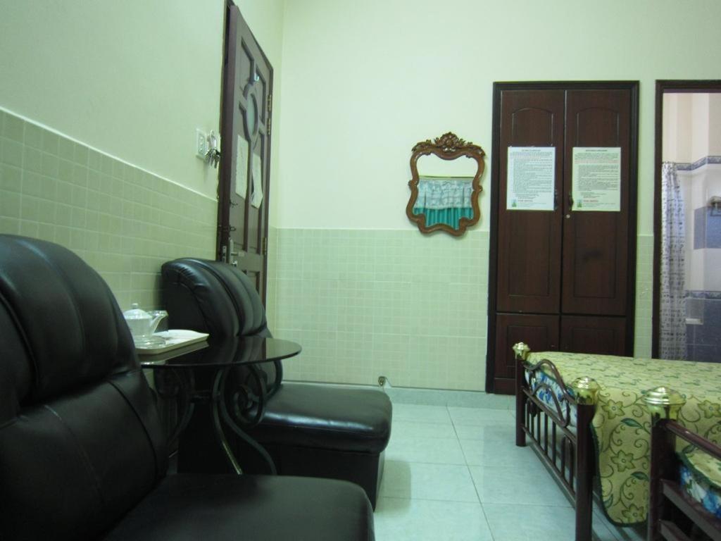 Timi Hotel Thành Pho Ho Chí Minh Esterno foto