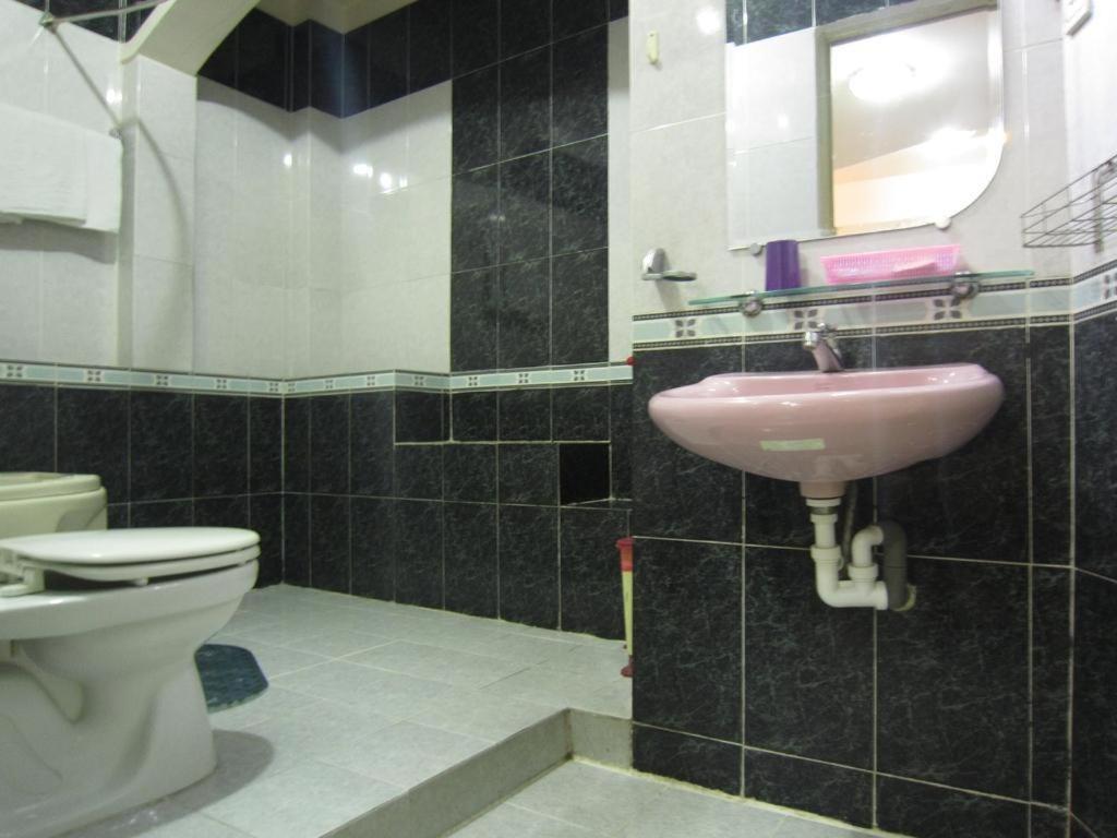 Timi Hotel Thành Pho Ho Chí Minh Esterno foto
